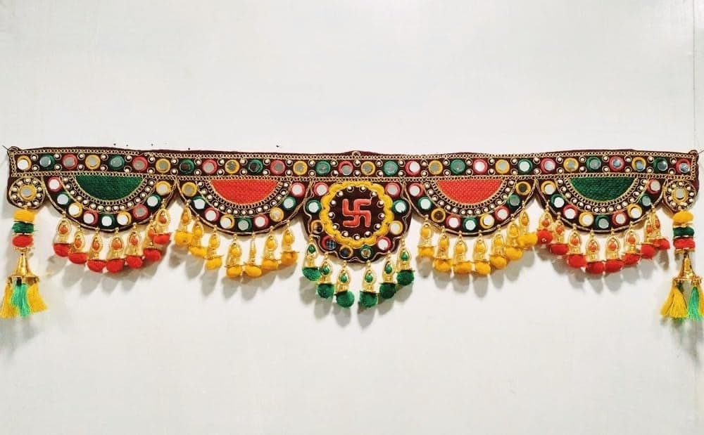 HEGIENES DECORS Kutchi Vintage Traditional Zula Pearl Door Hanging Toran Multicolor Handcrafted Bandarwal for Home Office Entrance Door and Pooja Room Dcor With Plastic Beads