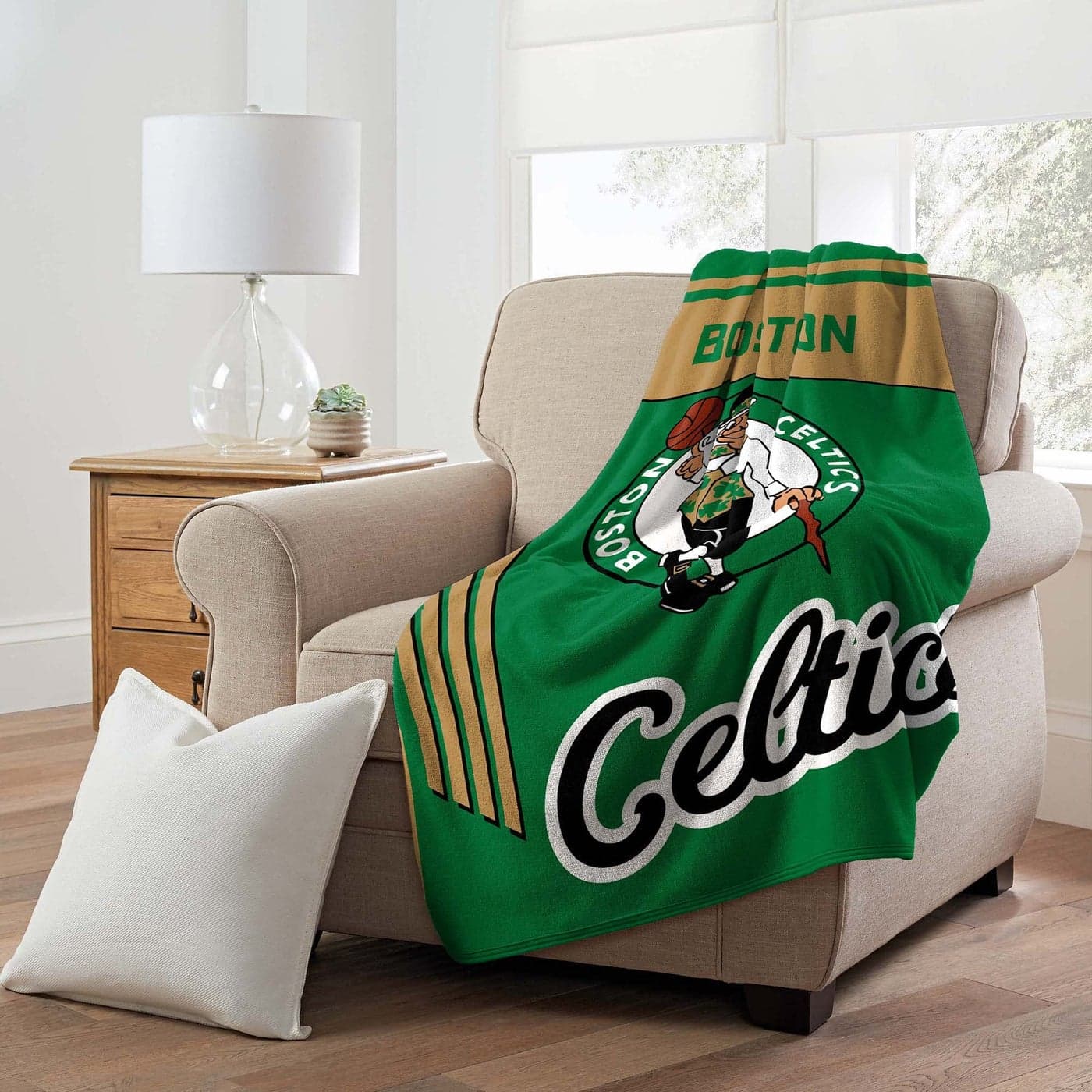 NORTHWEST Boston Celtics NBA Officially Licensed 4660 Microfiber Throw Blanket All Team Logos Colors Cozy Game Day Throw for Fans Living Room Couch Dorm