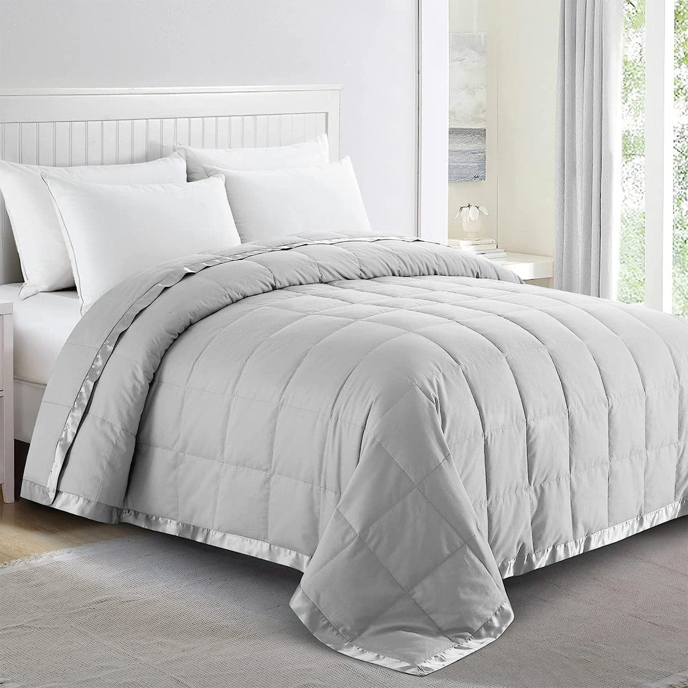 puredown Blankets King Size Soft Lightweight Down Blanket for All Seasons Cozy Warm Luxury Bed Blanket with Satin Trim Cotton Cover Light Grey 108X90