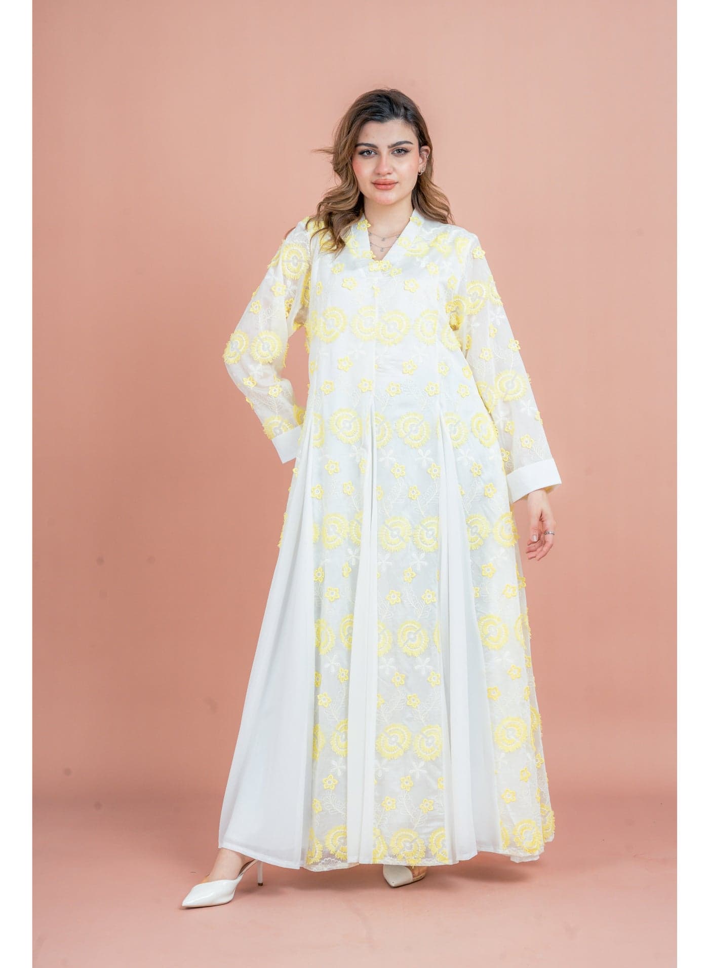 Floral Aura Embroidered Jalabiya
