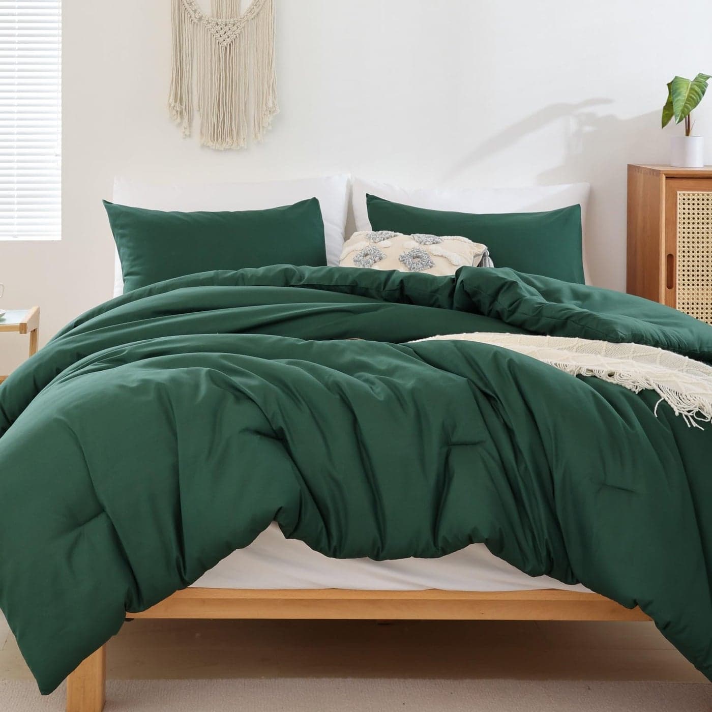 ROSGONIA Queen Comforter Set Emerald Green 3pcs 1 Boho Dark Forest Green Comforter 2 Pillowcases All Season Blanket Lightweight Bedspreads Quilt