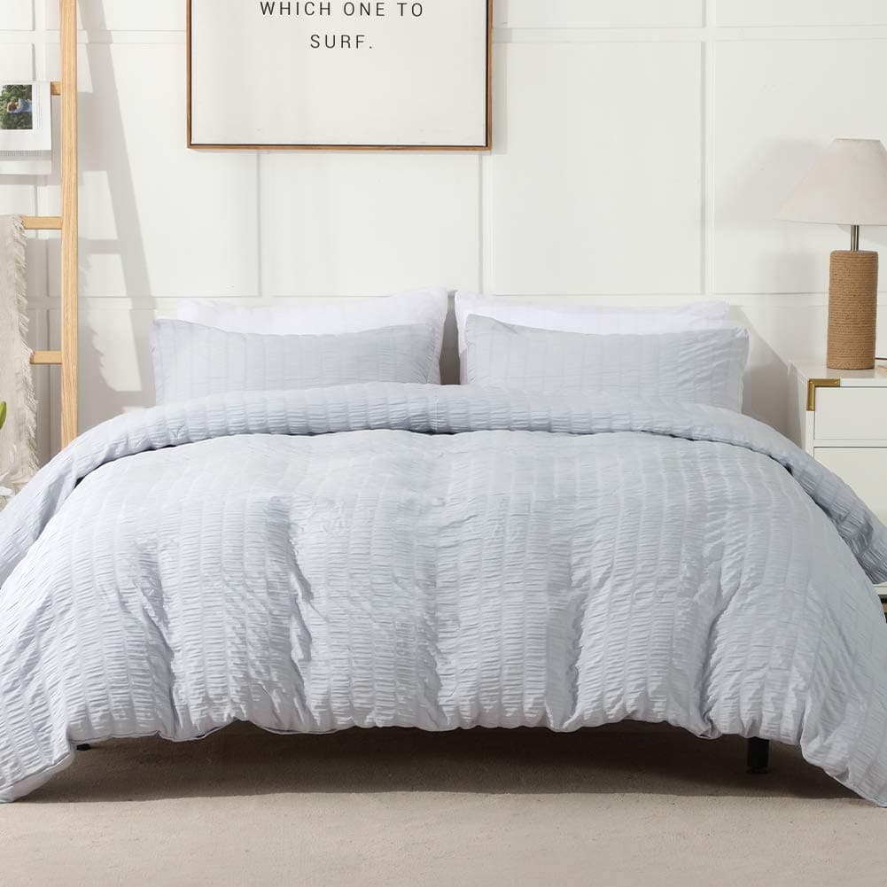 AveLom Light Gray Duvet Cover Cal King104 x 98 inches 3 Pieces 1 Duvet Cover 2 Pillowcases Seersucker Striped Soft Washed Microfiber Textured Duvet Cover Set with Zipper Closure Corner Ties