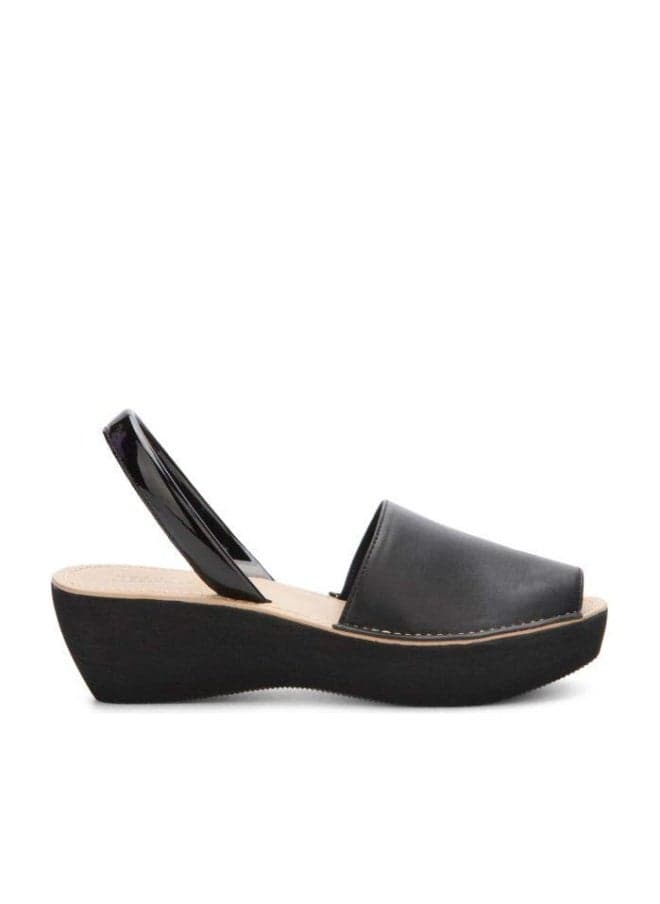 Kenneth Cole REACTION Womens Fine Glass Slingback Platform Sandal Black 75 M US