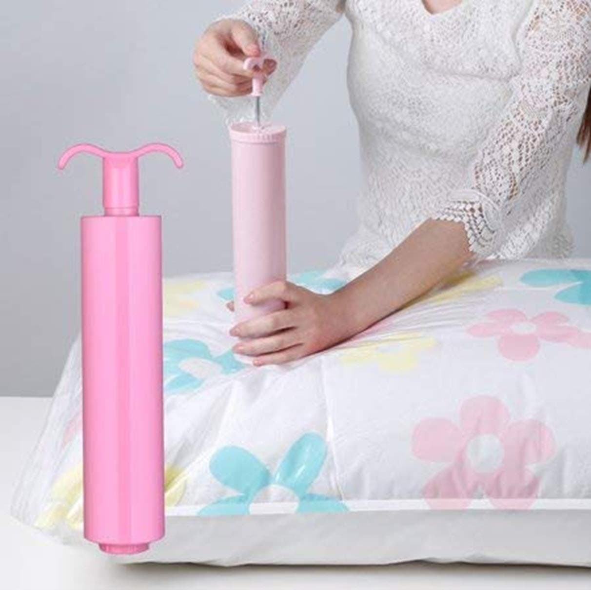 VENIVA Vacuum Storage Reusable Ziplock Space Saver Random Design Bags and Hand Pump Pack of 1