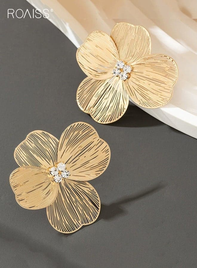 Women's Statement Earrings, Vintage Ginkgo Leaf Floral Openwork Studs Elegant and Versatile Design Gold Pearl Flower Center Metal Earrings Jewelry, Gold