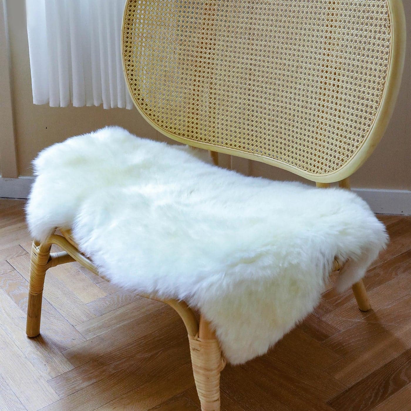 WaySoft Authentic New Zealand Sheepskin Area Rug Versatile Fluffy Wool Cover in Multiple Sizes Perfect for Bedrooms Living Rooms Chair Covers or Motorcycle Seats