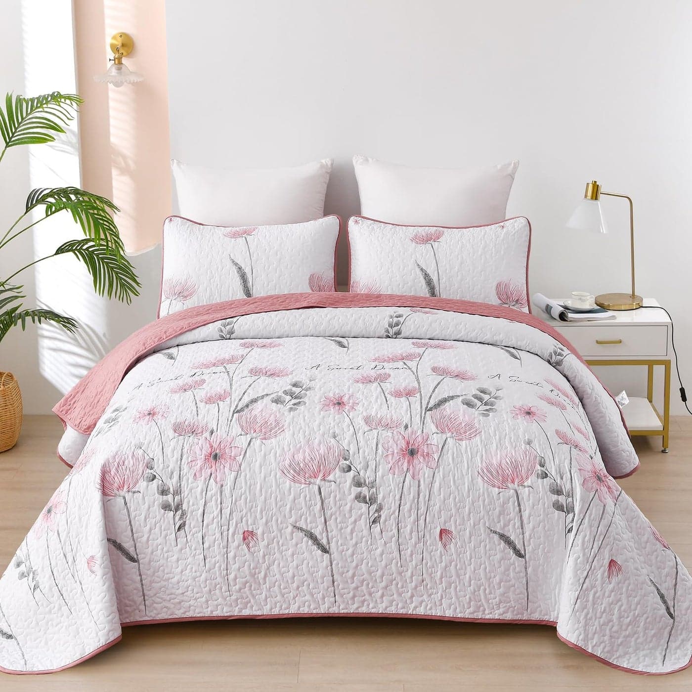 Dinjoy King Size Quilt Set Floral3 Piece PinkBlush Farmhouse Bedding Set Lightweight Flower Bedspreads White Coverlet Bed Sets Cute Fall Quilts for All Season110x90