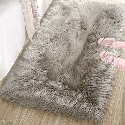 LOCHAS Soft Fluffy Faux Fur Rugs for Bedroom Bedside Rug 2x3 Feet, Washable, Furry Sheepskin Area Rug for Living Room Girls Room, Luxury Shag Carpet Home Decor, Beige