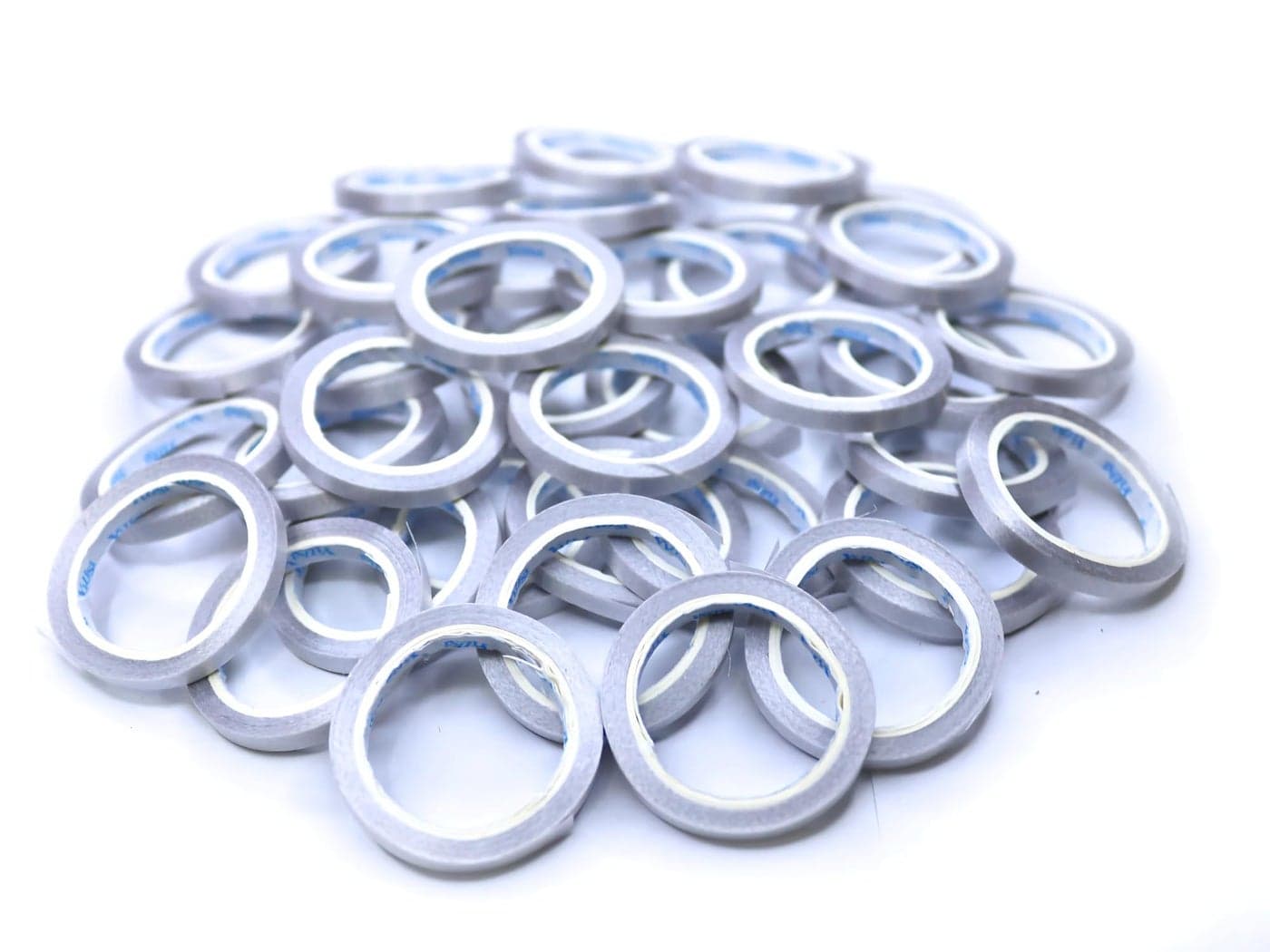 Mystic Toy Store 25 Pcs Curling Ribbons for Balloons Silver Boys Girls Kids Men Women Anniversary Birthday Decoration Celebration Kit Items Set Roll Gift Wrapping