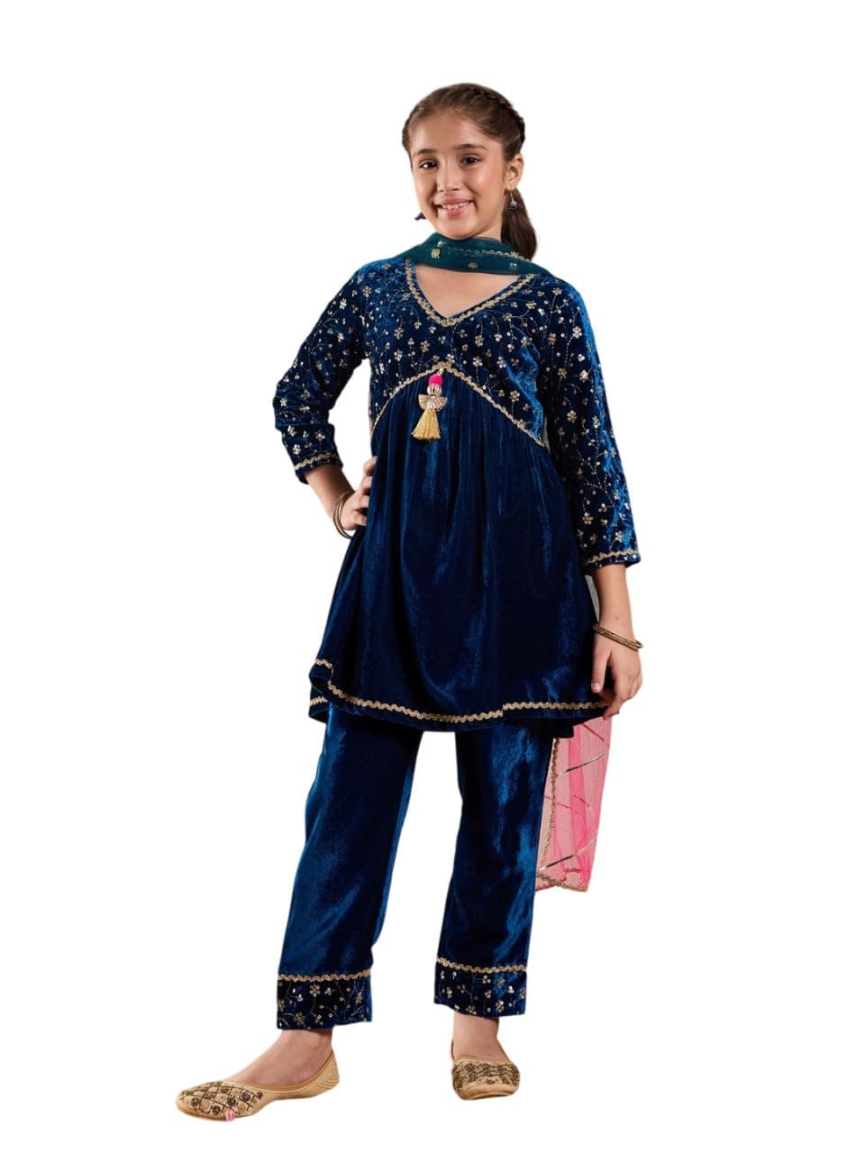 Pspeaches Girls Velvet 3/4th Sleeves V-Neck Embroidered Kurta And Pant With Dupatta 3 Piece Set|Ethnic Wear For Kids Girls|Traditional & Festive Outfit 12-13 Year Teal Blue