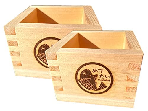 EDOYA Hinoki Wood Sake Cups (Set of 2) Japanese Box Masu with Japanese Lucky Brand (Blessing Sea Bream)