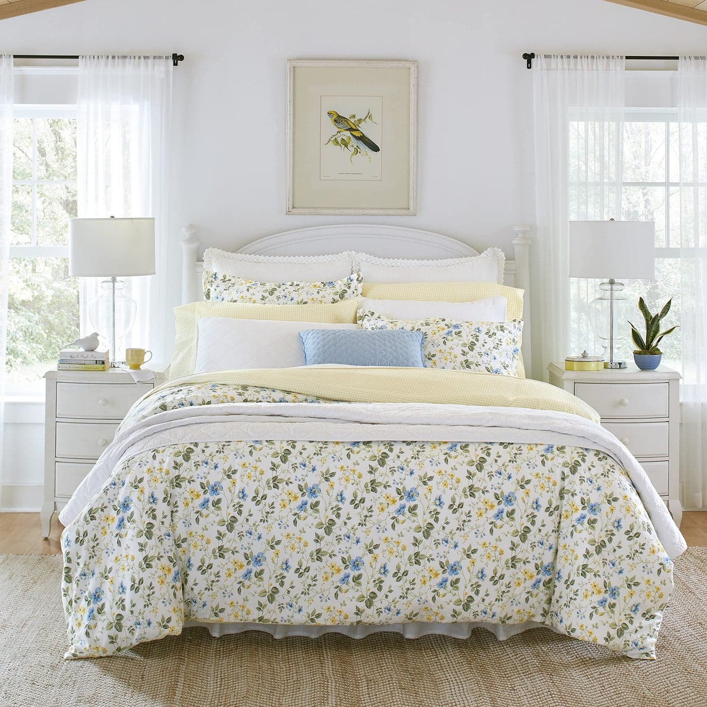 Laura Ashley Home Twin Duvet Cover Set Cotton Sateen Reversible Bedding with Matching Sham All Season Home Decor Meadow Floral Blue Twin