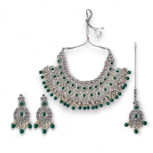 ACCESSHER Silver Tone Traditional Green Beads & White Kundan Floral Choker Set | Fancy Wedding Necklace with Dangler Earrings and Maangtikka | Jewellery Set for women and girls