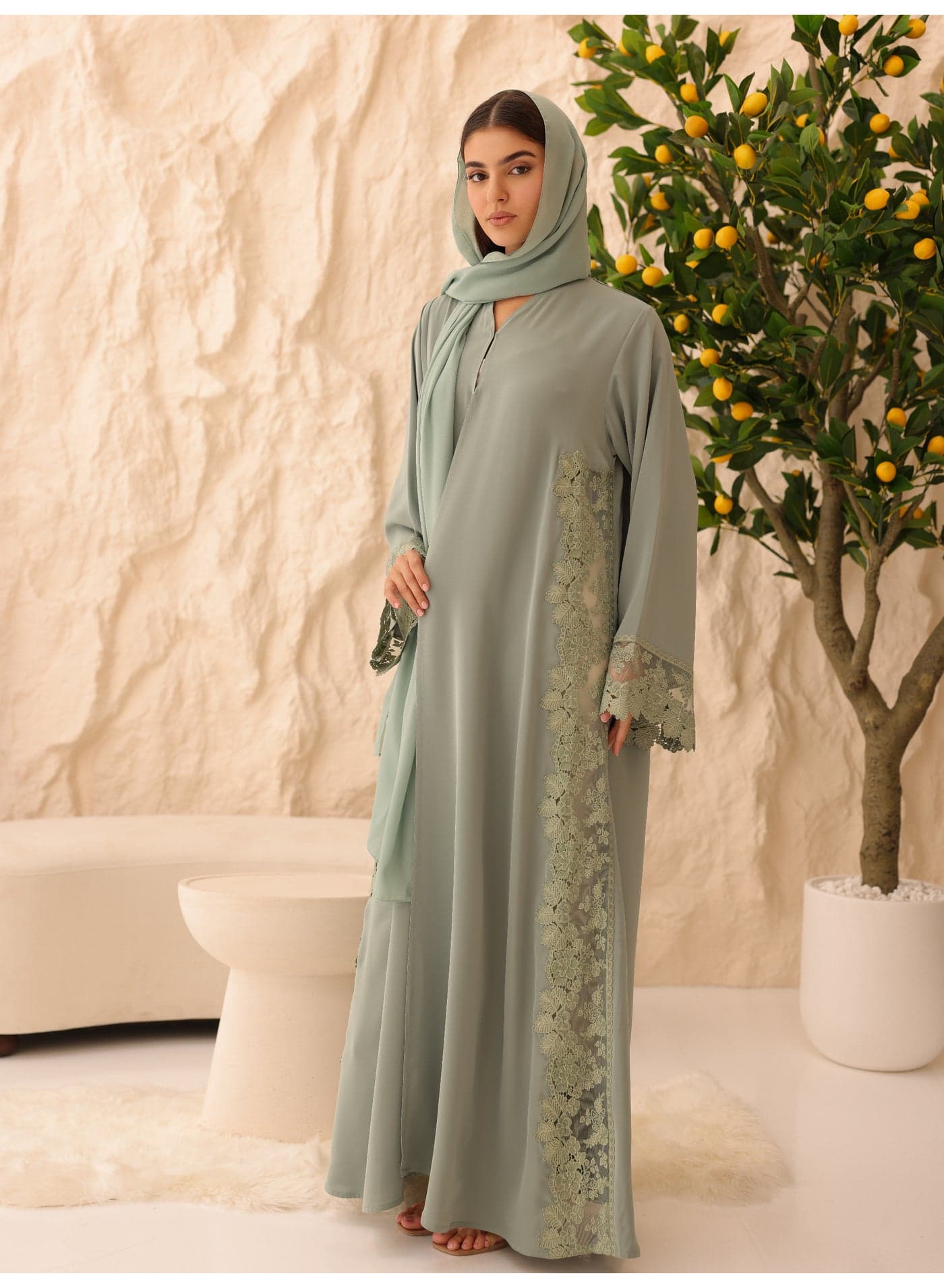 Verdant Lace Abaya