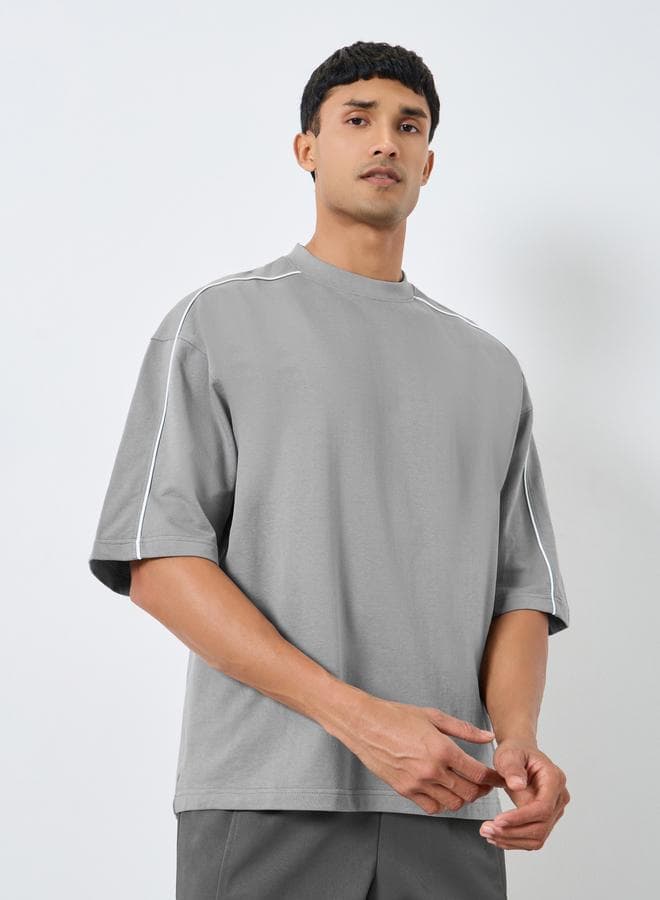 Men Grey Boxy Fit Contrast Piping T-Shirt