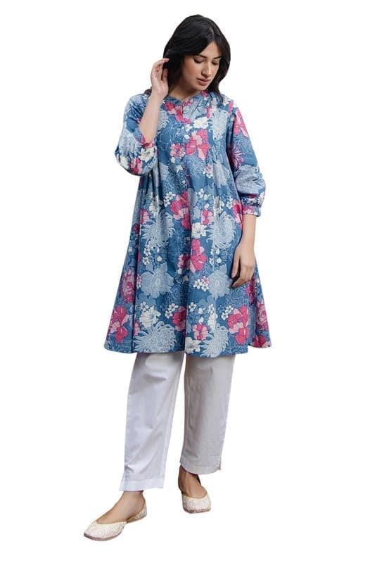 Janasya Women's Blue Pure Cotton Floral A-Line Tunic (JAA24TU00109-M)