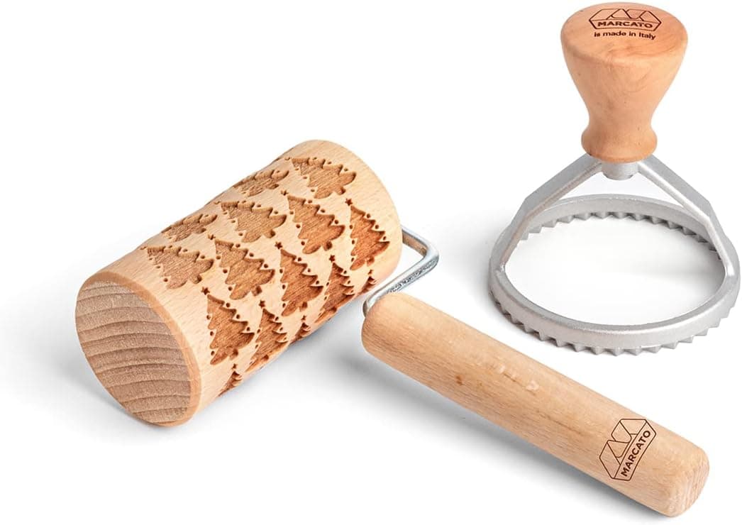 MARCATO Made in Italy Holiday Cookie Gift Set with Christmas Trees pattern rolling pin and round shape stamp Green set