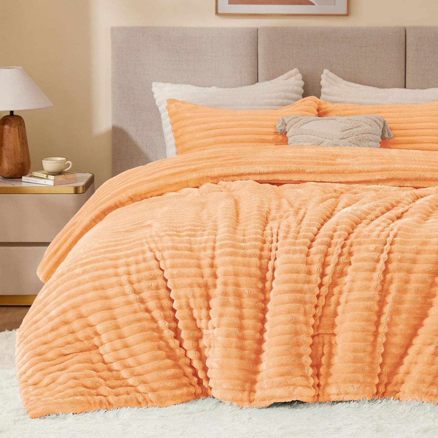 BEDELITE Fleece Queen Comforter Set Super Soft Warm Fluffy Coral Bedding Luxury Fuzzy Heavy Bed Set for Winter with 2 Pillow Cases