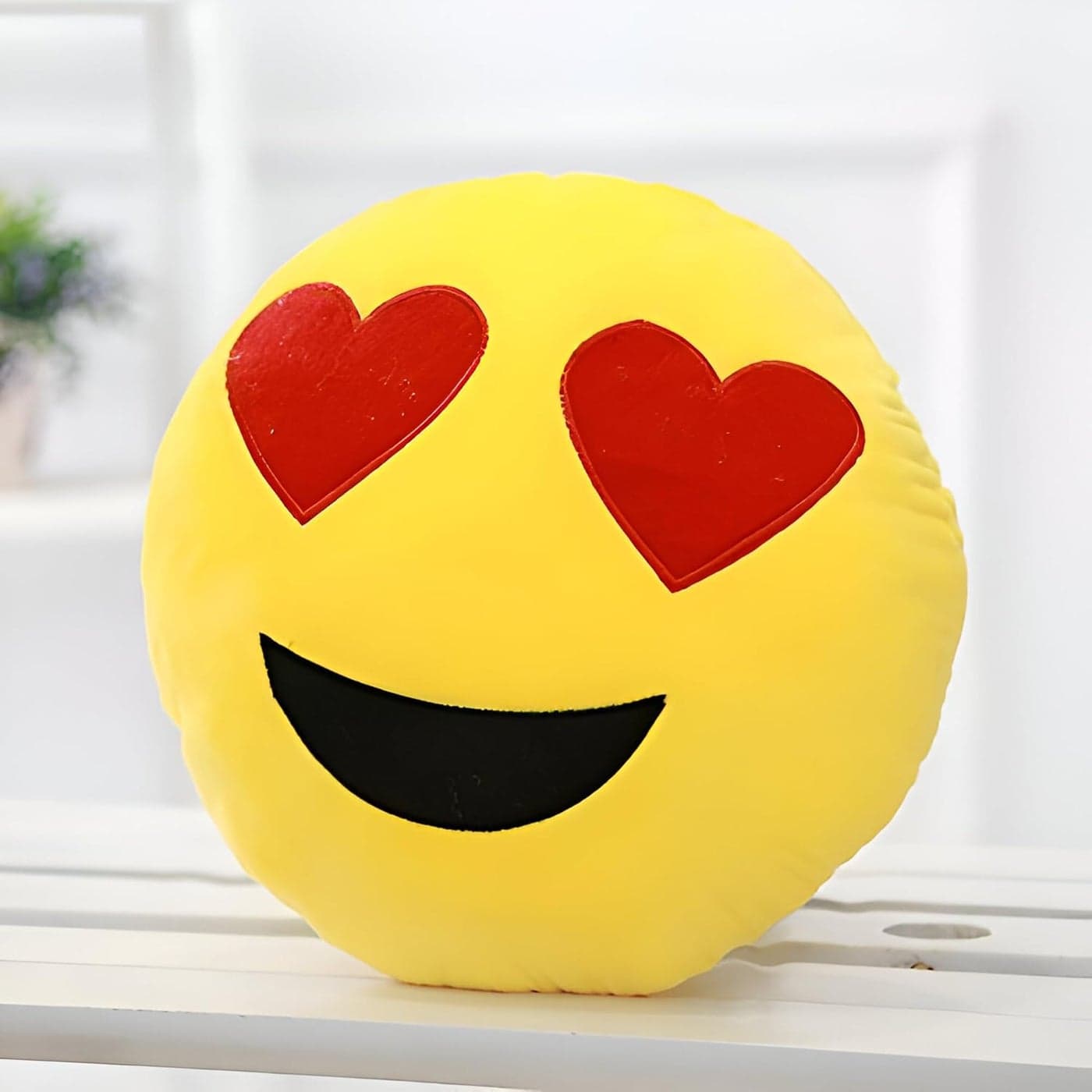 Tickles Whatsapp Sofa Smiley Emoticon Heart in The Eyes Love Plush Cushion Soft Stuffed Plush Toy Gifts for Boys & Girls Wedding Anniversary Birthday Valentine's Day (Size: 33 cm Color: Yellow)