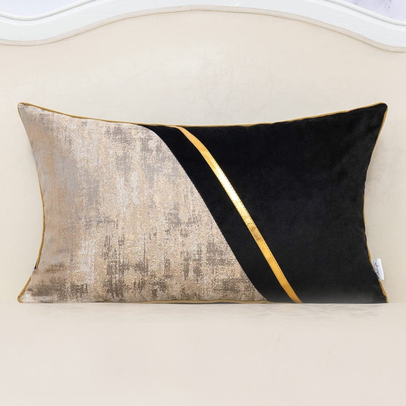 Alerfa 12 x 20 Inch Black Beige Gold Leather Patchwork Velvet Polyester Cushion Case Luxury Modern Lumbar Throw Pillow Cover Decorative Pillow for Couch Sofa Living Room Bedroom Car 30 x 50cm