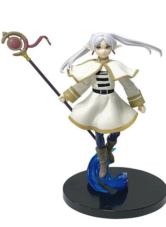 The Journey of Elaina Anime Figurine of Frieren, the Elven Mage in Battle Version, with a Sweet and Lovely Style, an Ideal Decoration for Desktops and Car Dashboards 19.5 cm