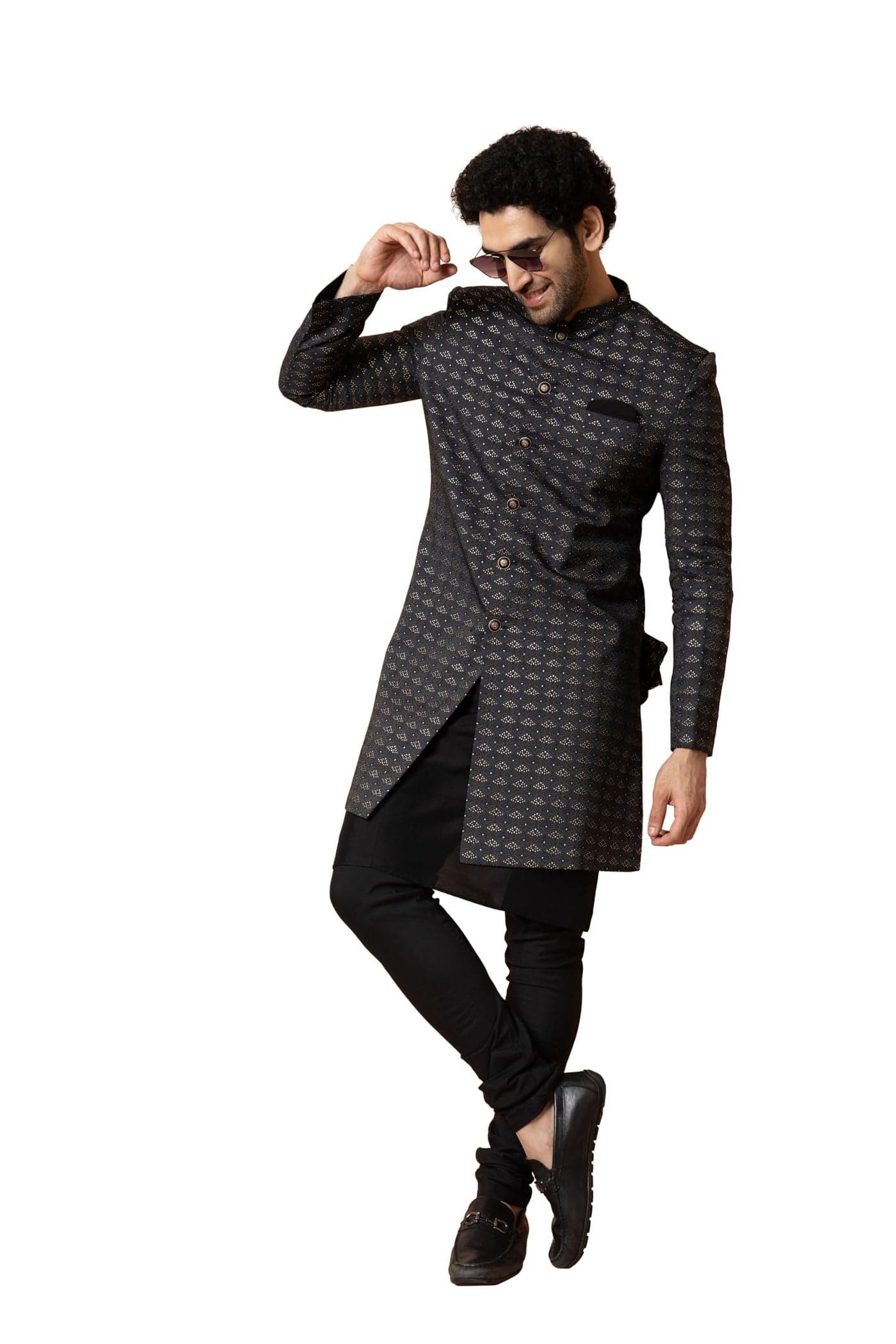 KISAH Men's Kurta Sherwani Churidar Set Indo-Western, Black Jacquard, Woven Design Long Sleeves Regular Fit Mandarin Collar (Large)