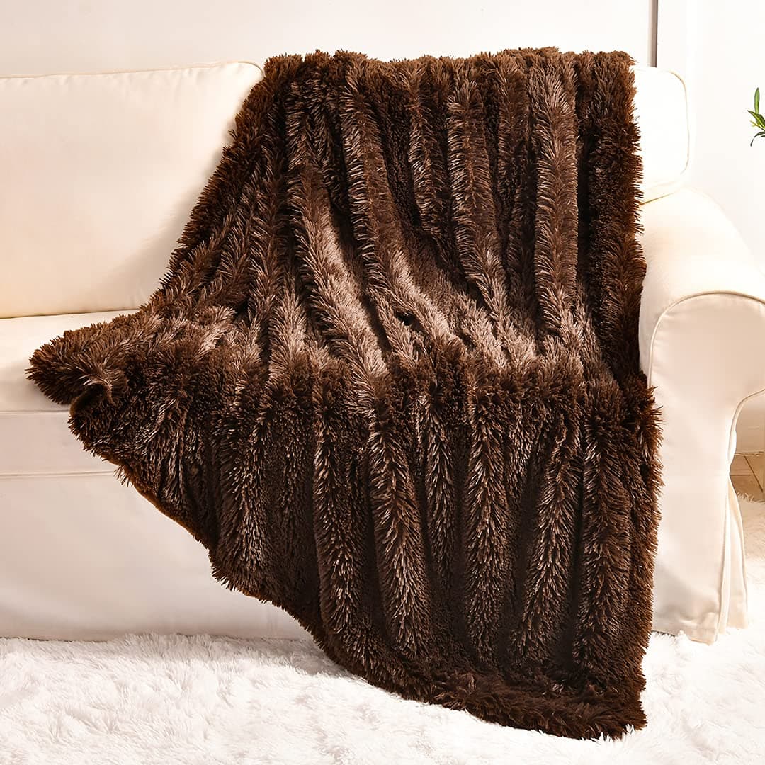 YUSOKI Long Faux Fur Throw Blanket for Sofa Couch2 Layers21lbAll AgesHome Decoration Brown50 x 60