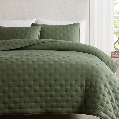 WDCOZY Olive Green Cloud King Size Quilt Set, Tan Lightweight Farmhouse Bedspread, Rustic Country Coverlet, Taupe Camel Soft Bedding, Thin Comforter for All Season - 3 Pieces, 104x90 inches