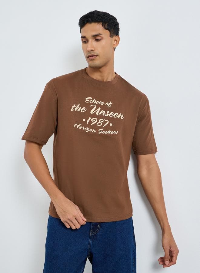Men Brown Embroidered Slogan Oversized T-Shirt