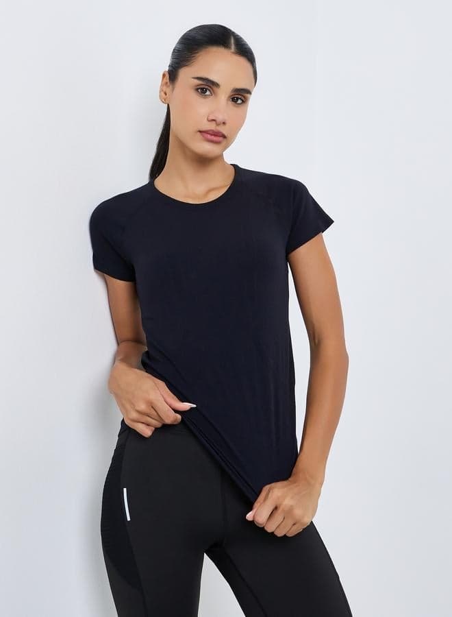 Women Black Seamless Contour Detail Top