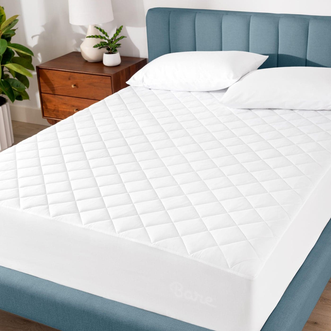 Bare Home Quilted Fitted Mattress Pad Full Cooling Mattress Cover Easily Washable Elastic Fitted Cover for Mattress StretchtoFit up to 15 Inches Deep Full