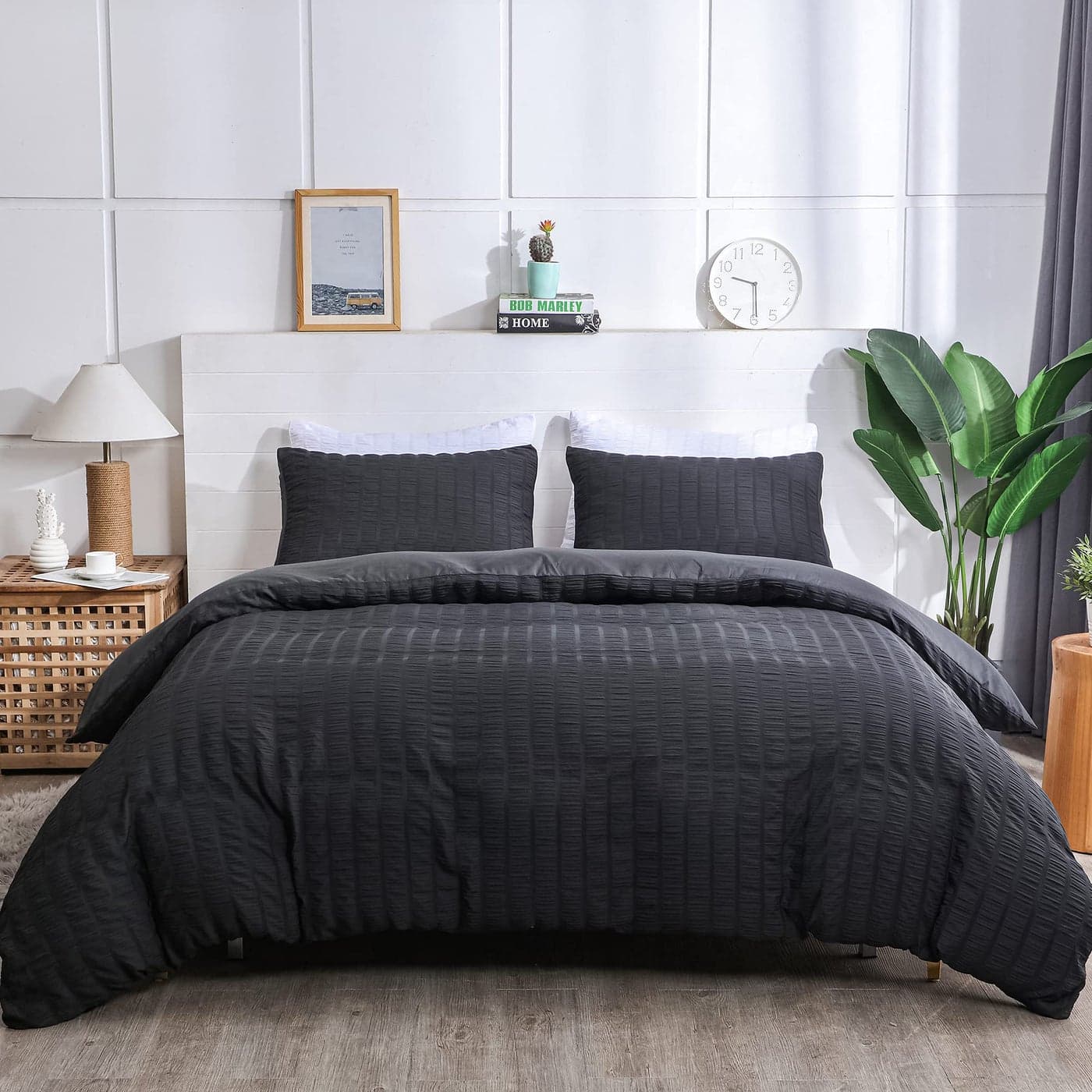 AveLom Seersucker Duvet Cover Set Queen Size 90 x 90 inches 3 Pieces 1 Duvet Cover 2 Pillow Cases Black Ultra Soft Washed Microfiber Textured Duvet Cover with Zipper Closure Corner Ties