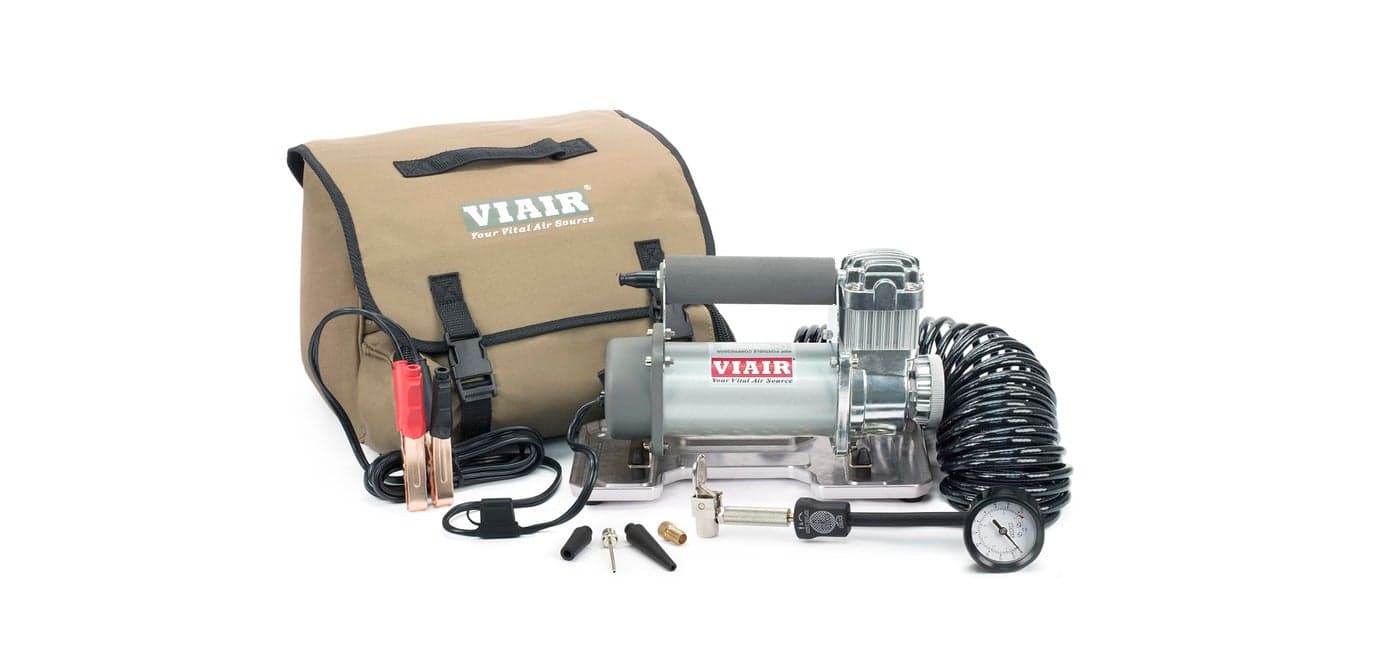 VIAIR 400P 40043 Portable Compressor Kit Tire Pump TruckSUV Tire Inflator For Up to 35 Inch Tires
