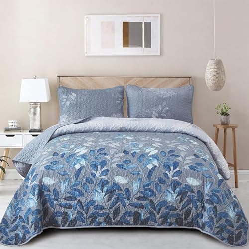 WONGS BEDDING Blue Floral Quilt Set California King 3 Pieces Botancal Leaves Bedspread Coverlet Set with 2 Pillowcases for All Season Soft Microfiber Grey Blue Floral Bedding Set 10696