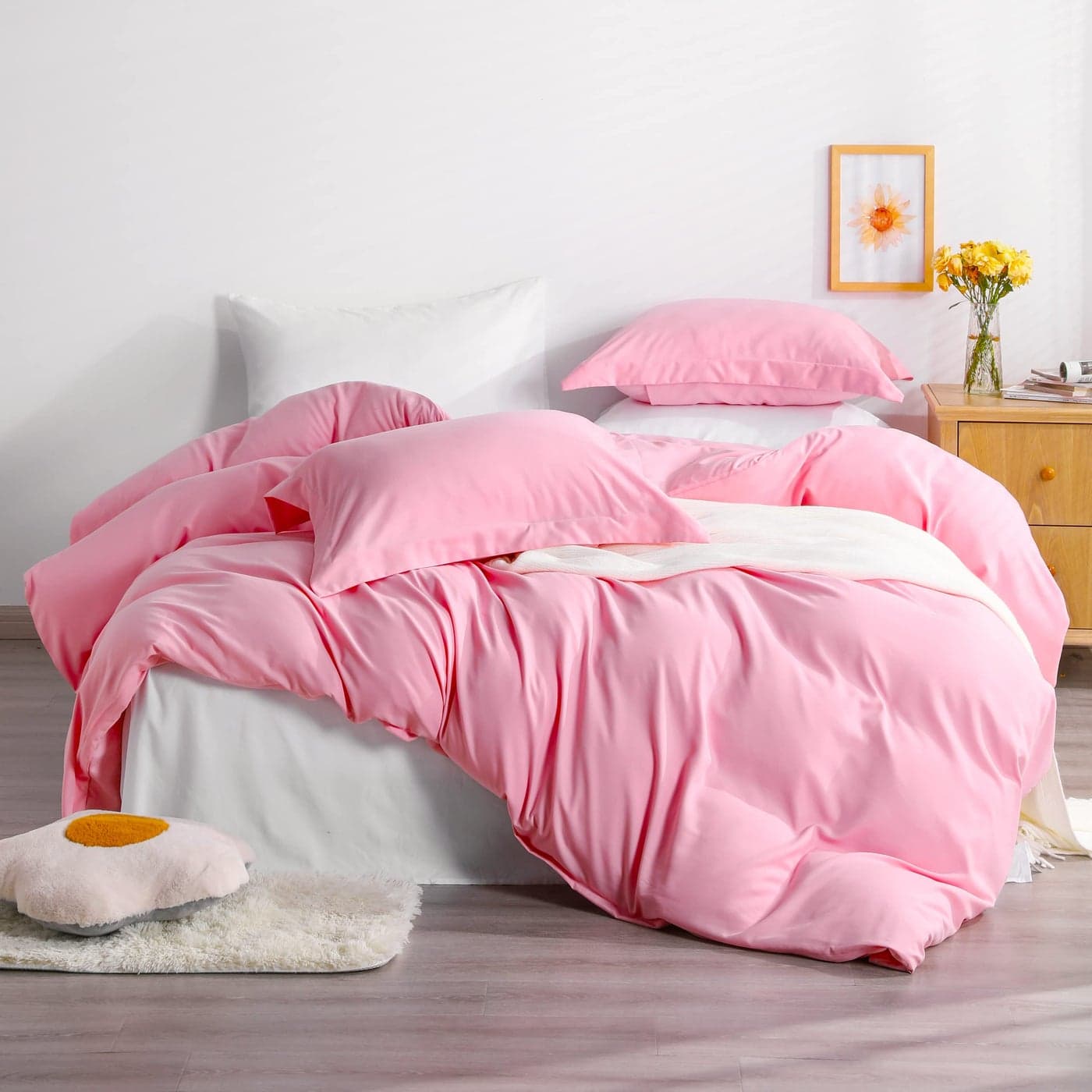 NTBAY Queen Duvet Cover Set 1 Duvet Cover and 2 Pillow Shams Soft Brushed Microfiber Comforter Cover with Zipper Closure Pink