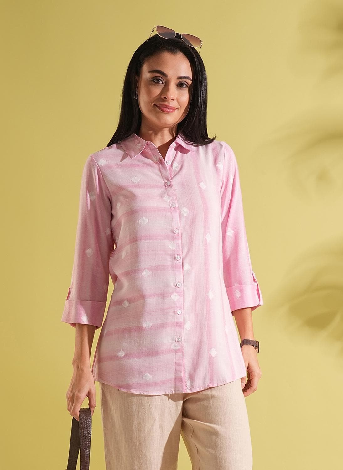 Globus Women Geometric Woven Design Collar Neck Roll-Up Sleeves Shirt Style Tunic