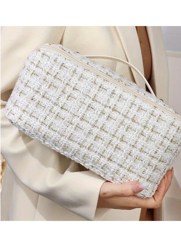 Large Plaid Travel Makeup Portable Cosmetic Organizer with Easy Access and Flat Opening for Women White