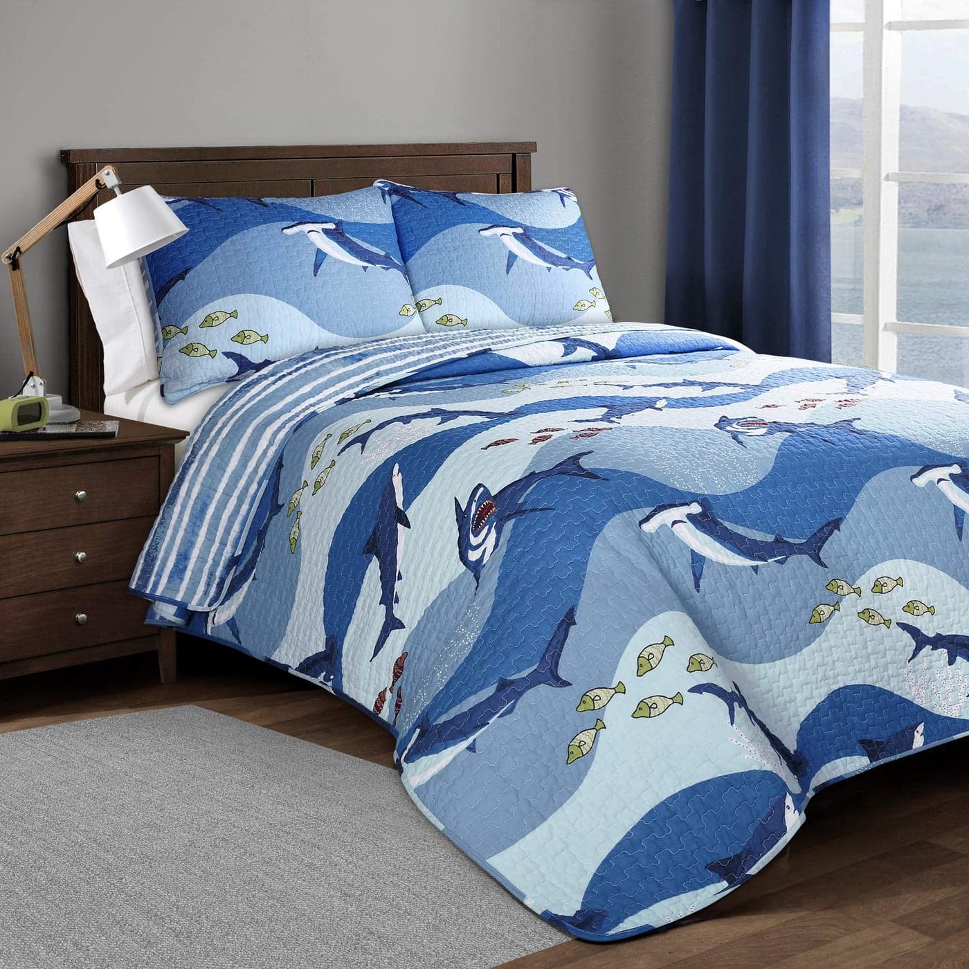 Lush Decor Shark Allover Quilt Fish Ocean Wave Reversible 2 Piece Bedding Set Twin Blue
