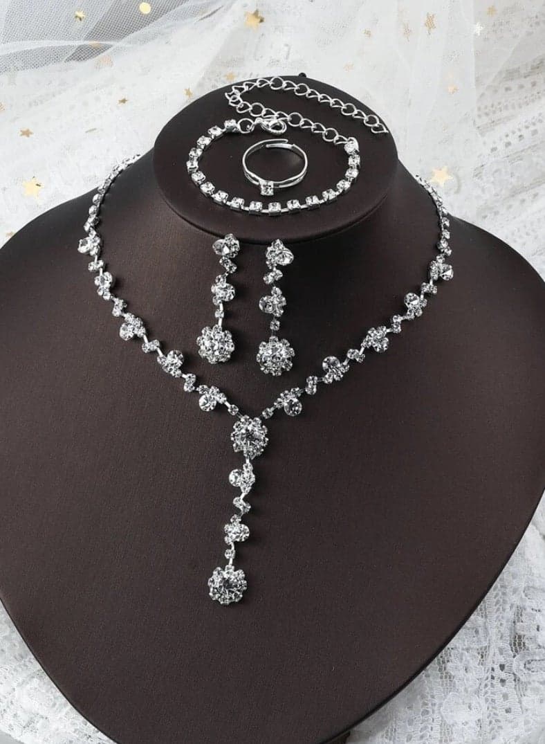 Amazing Trendy Women's Zirconia Necklace And Earrings And Bracelet And Ring Jewellery Set