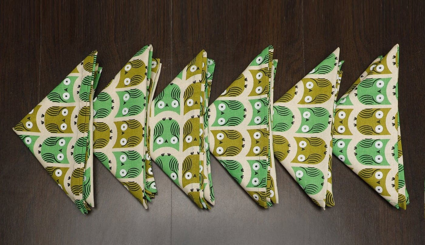 Dekor World Owl Printed Green Napkin Set (Pack of 6)