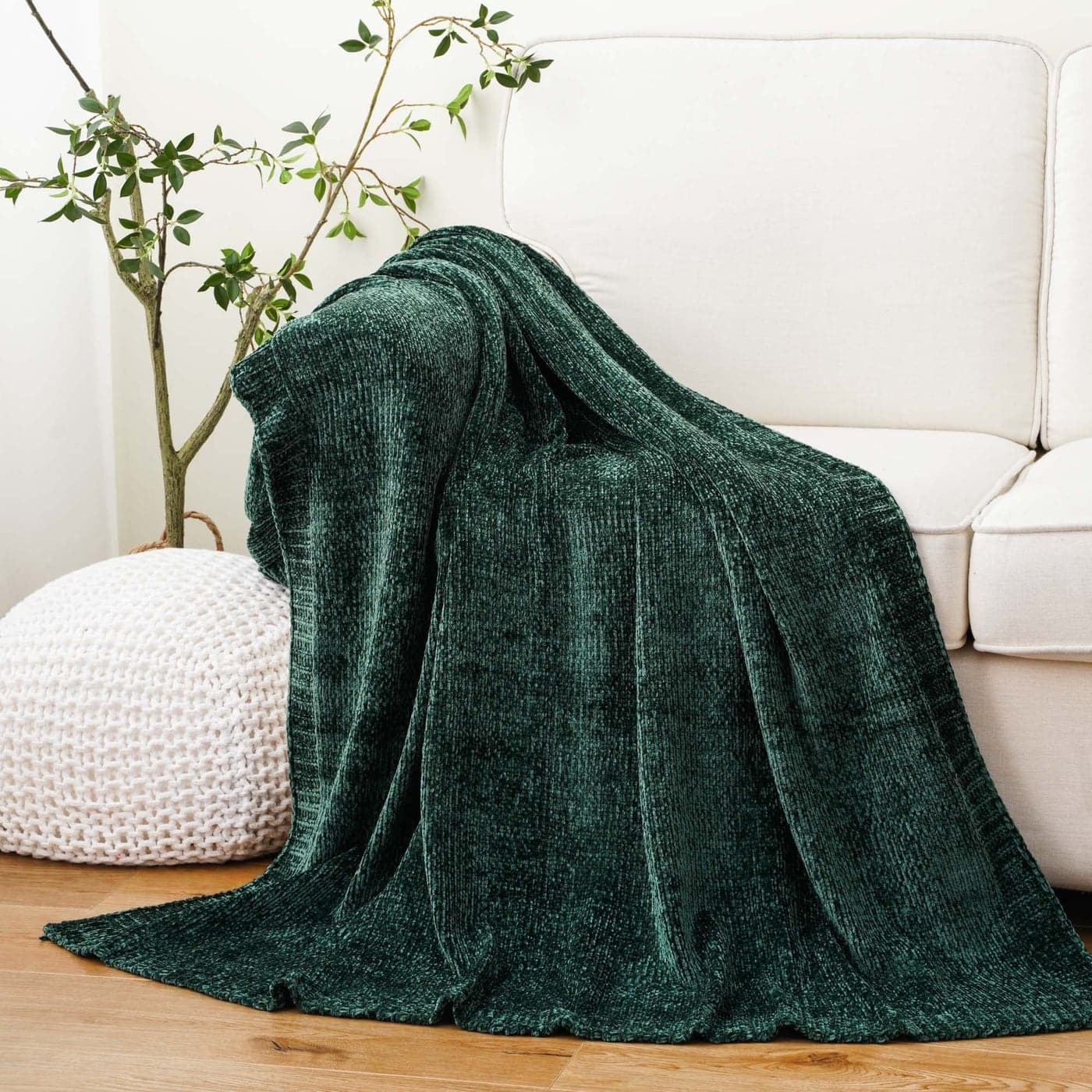 BATTILO HOME Christmas Green Throw Blanket for Couch Chenille Knitted Blanket for Home Decor Super Soft Warm Blanket for Bed Sofa Living Room 51x67