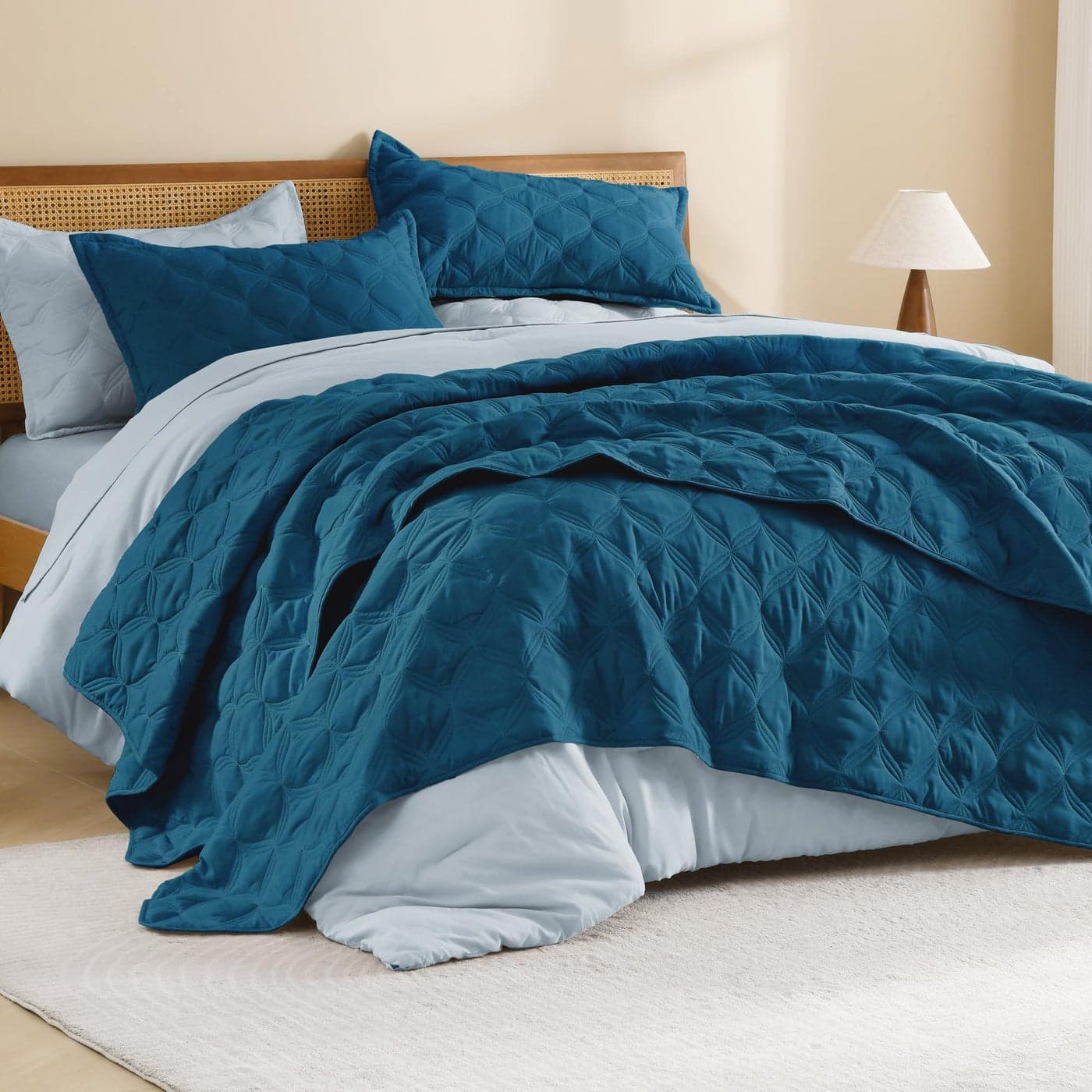 Litanika Twin Size Summer Quilt Comforter Teal Lightweight Bedspreads Coverlets Turquoise Bedding Cover Bed Decor All Season 2 Pieces 1 Quilt 1 Pillowcase