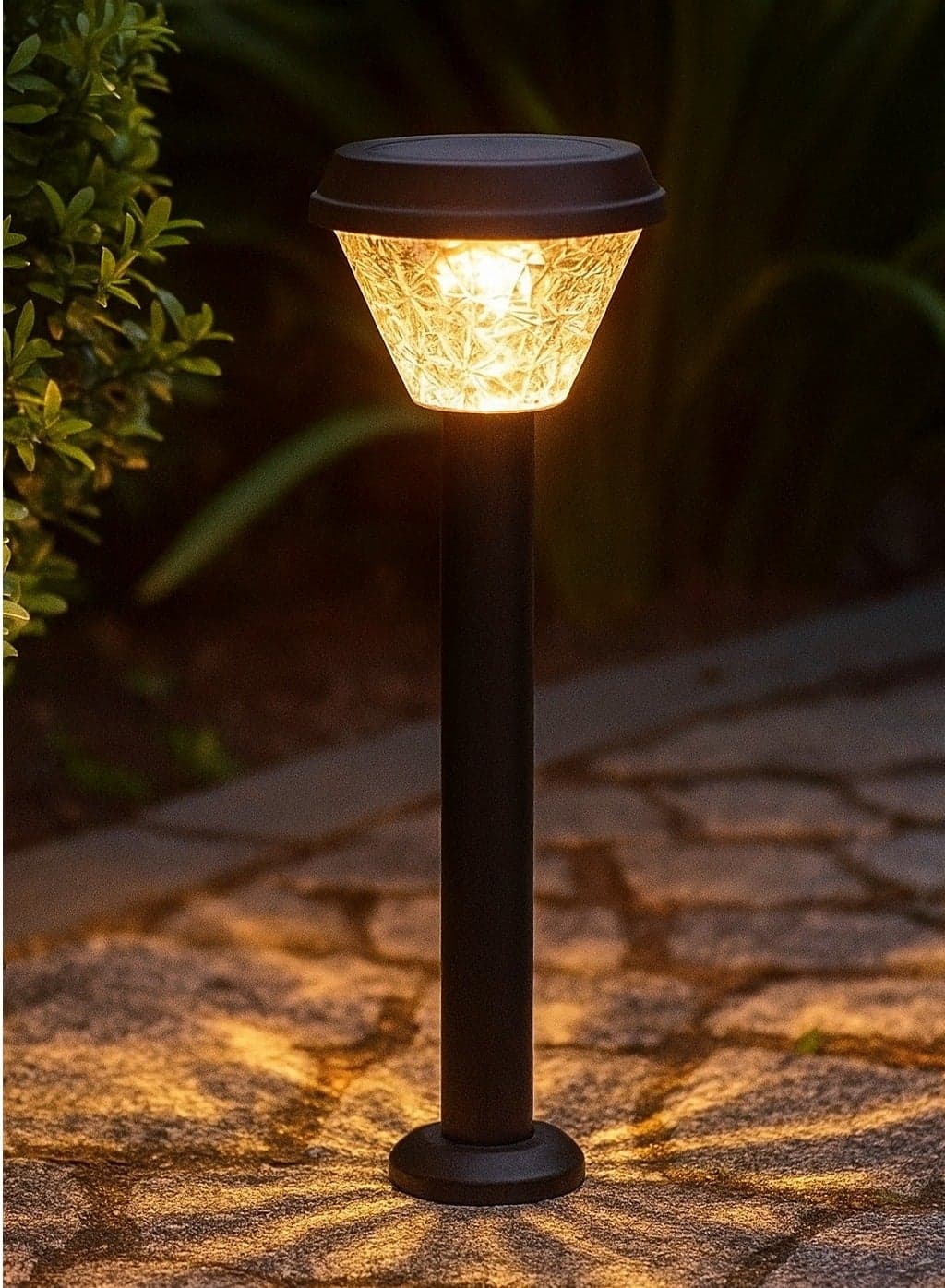 SOLAR GARDEN LAMP 680*250MM