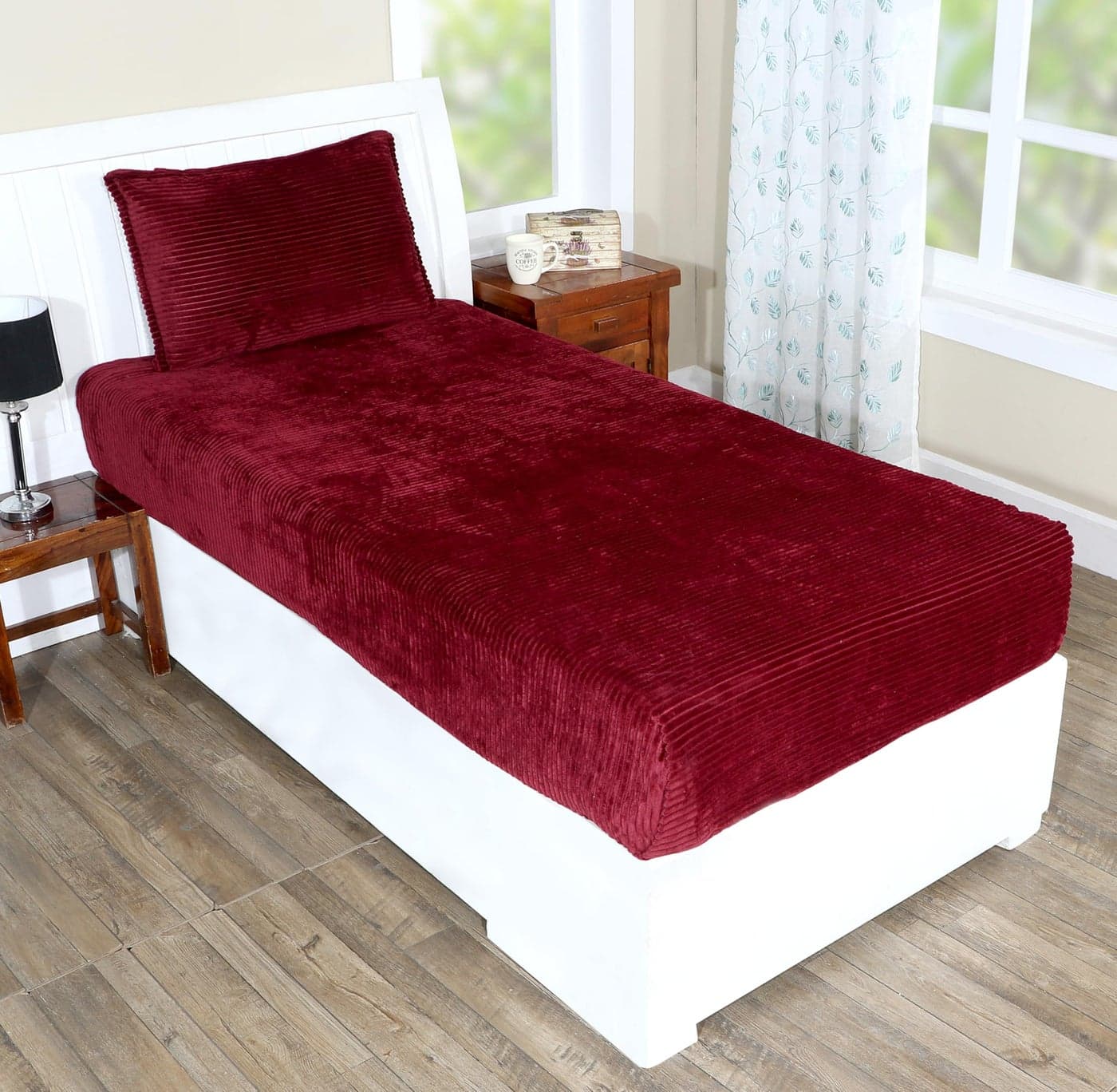 RD TREND 190 GSM Flannel Elastic Fitted Warm bedsheets for Winter Single Bed (72x48x8 Inches) with 1 Pillow Cover Size (18x28 Inches) Color- Marron