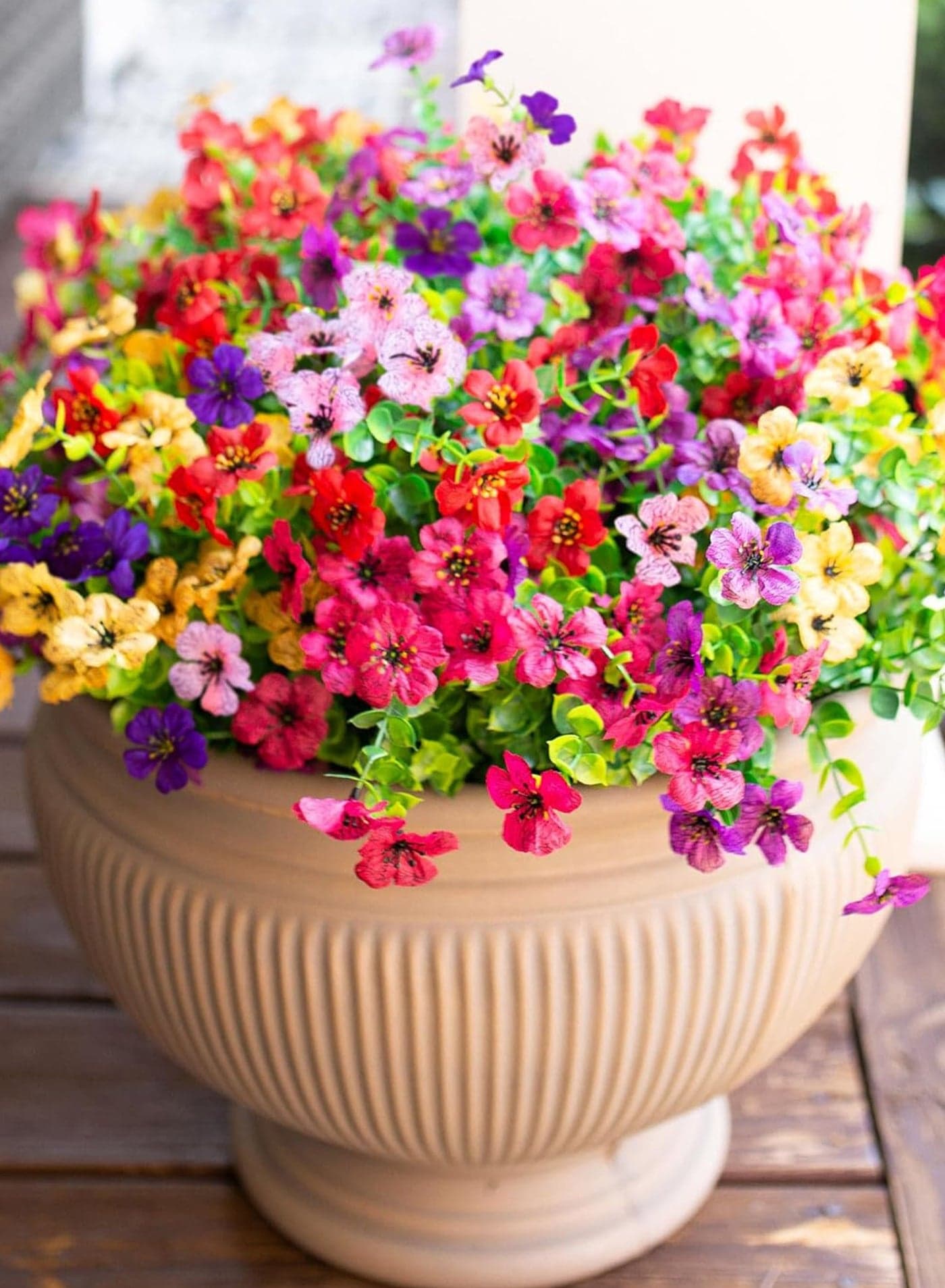 Artificial Flowers for Outdoor Indoor Garden Home Decoration, Faux Flower Daisy with Eucalyptus Leaves Fake Plants Greenery Boxwood Porch Patio (Contains 12 flowers)