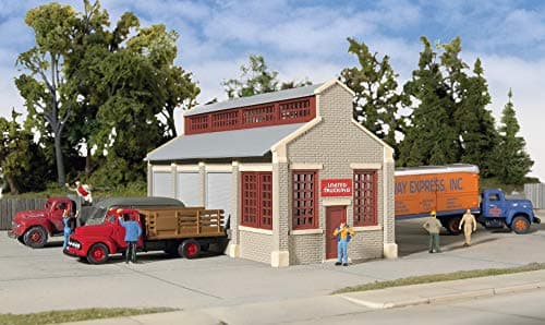 Walthers Trainline HO Scale United Trucking Building, 8