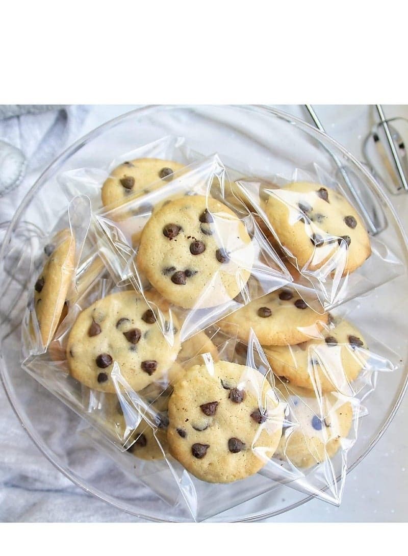 Transparent self sealing cellophane bags for cookies biscuits products foods and candy size 4 x 6 inches 200 pieces