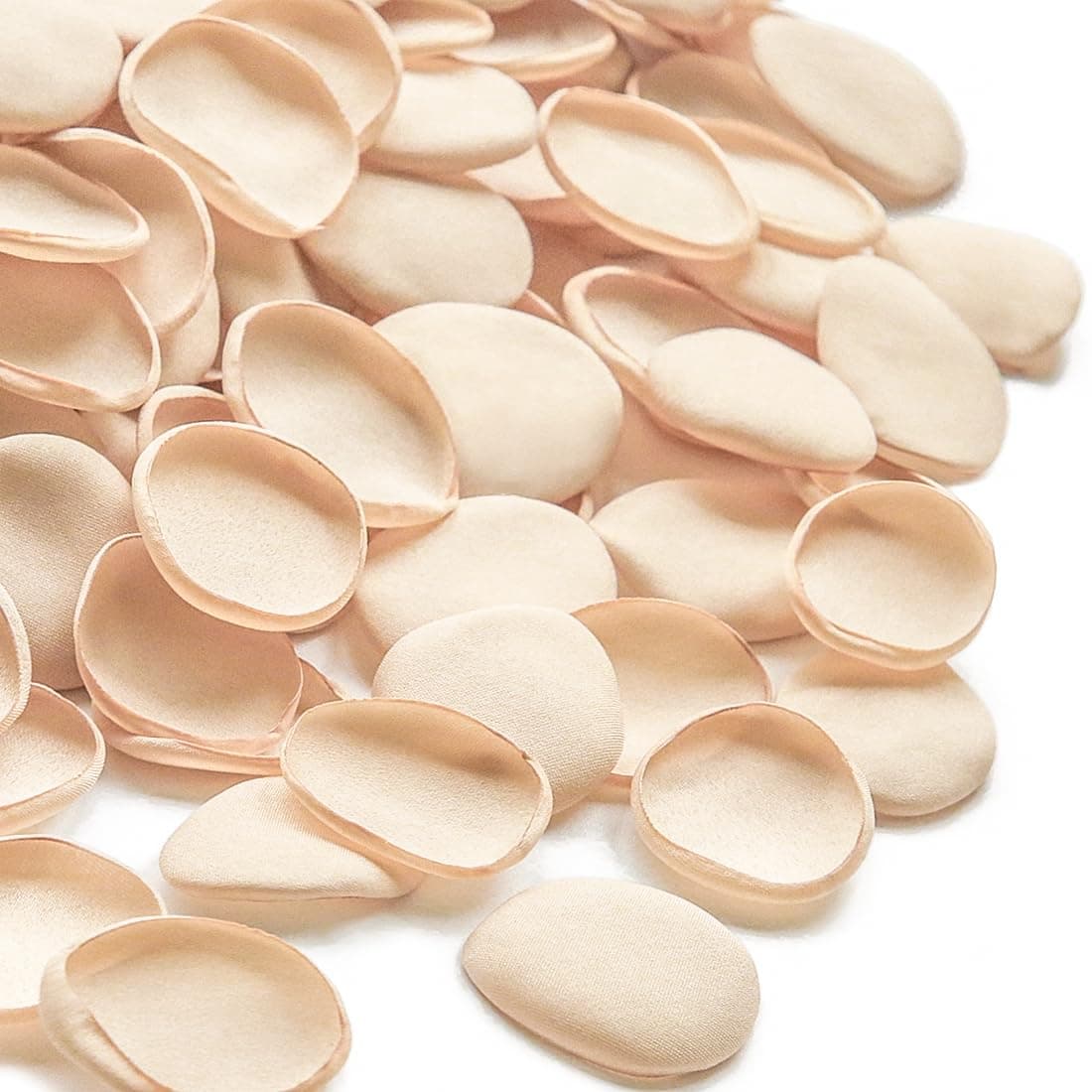 Floroom 300pcs Rose Petals Champagne Gold Faux Silk Flower Petals for Wedding Flower Girl Basket Aisle Scatter Dinner Table Centerpieces Party Confetti Bridal Shower Romantic Night Decoration