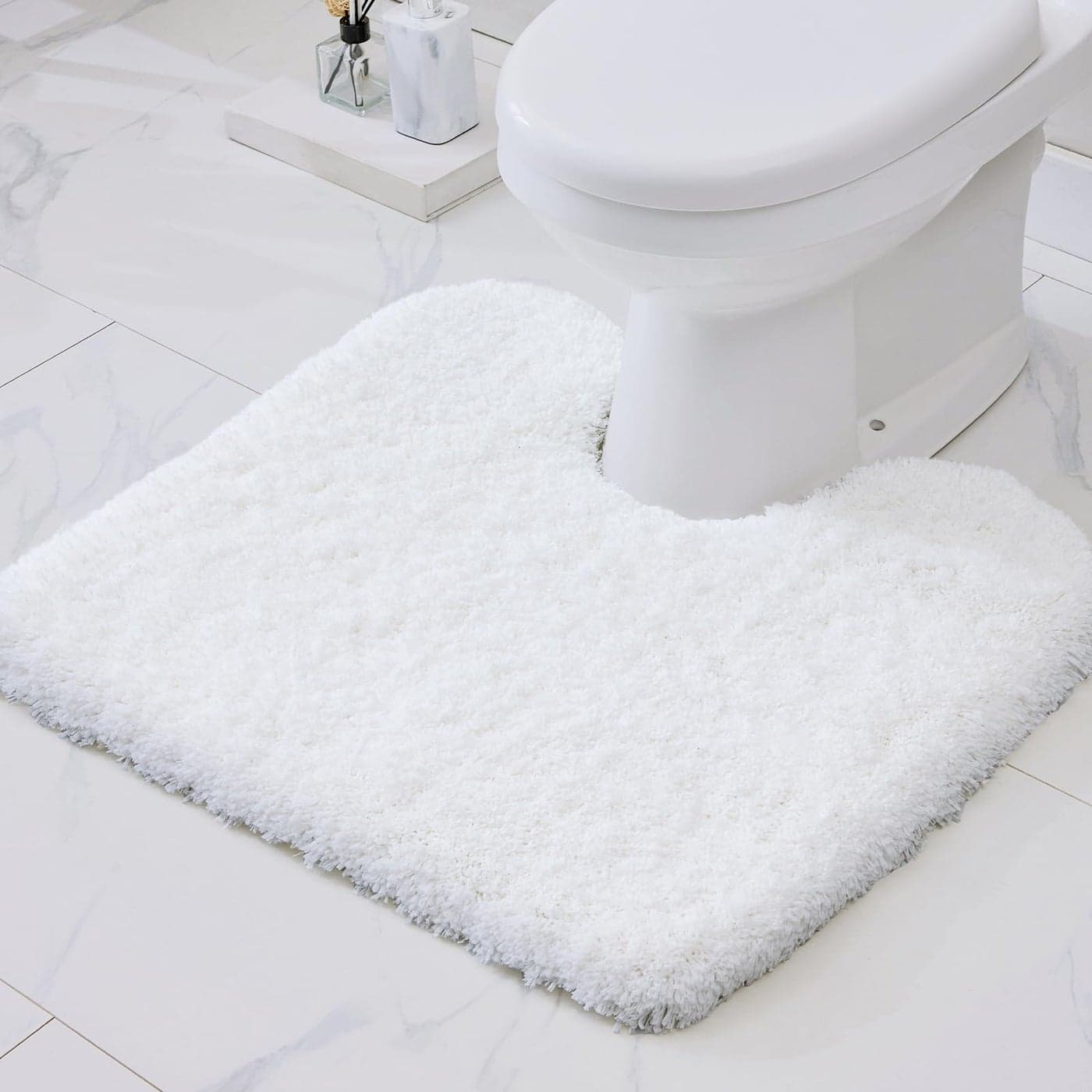Disolla White Toilet Rug 22x24 Non Slip Fluffy Toilet Floor Mat U Shaped Washable Bathroom Contour Rug for Toilet Absorbent Shaggy Toilet Foot Rug