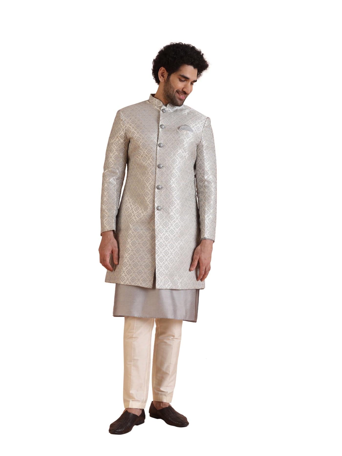 KISAH Men's Kurta Indo-Western Sherwani Trouser Set, Grey Silk Blend, Jacquard Regular Fit Mandarin Collar Long Sleeves (42)